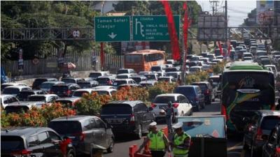 Ilustrasi kemacetan di Puncak. [Foto: Repro]