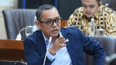 Anggota DPR RI Fraksi PDI Perjuangan (PDIP) Deddy Yevry Sitorus. [Foto: Repro/RMN]