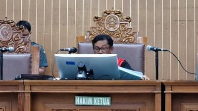 Hakim Tunggal PN Jakarta Selatan, Tumpanuli menolak praperadilan Tom Lembong. [Foto: Ist/RMN].