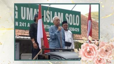 Salah satu dokumentasi ketika Mudrick Sangidu masih aktif demo di usia senjanya. [Disway]