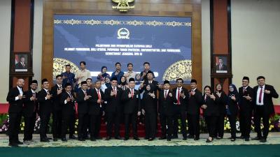 Sekjen DPR RI Indra Iskandar melantik para pejabat baru dalam rangka menuju parlemen modern - Humas DPR -
