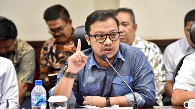 Anggota Komisi V DPR RI, Daniel Mutaqien Syafiuddin - Fraksi Golkar -