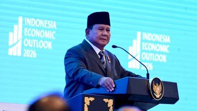 Presiden Prabowo Subianto saat menyampaikan sambutan di forum Indonesia Economy Outlook (IEO) 2026 di Jakarta, Jumat (13/2/2026) - Foto: Setkab RI -