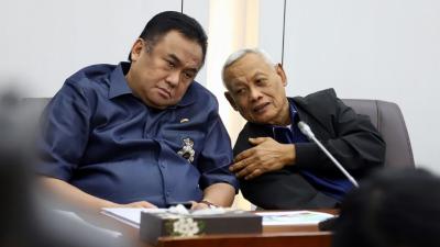 Anggota Komisi VI DPR RI Subardi bersama rekannya di parlemen Rachmat Gobel semasa masih hidup - Humas DPR -
