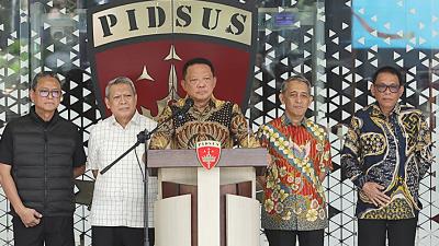 Jaksa Agung Muda Bidang Tindak Pidana Khusus (Jampidsus) Kejaksaan Agung, Febrie Adriansyah saat menggelar konferesnsi pers - Foto: Dok. Berita Nasional -