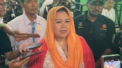 Yenny Wahid - Repro -
