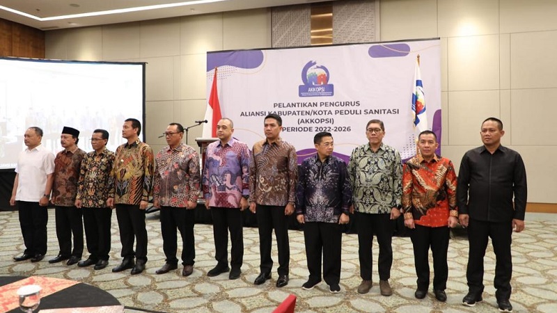 Pelantikan Aliansi Kabupaten/Kota Peduli Sanitasi (AKKOPSI) periode 2022-2026/Repro