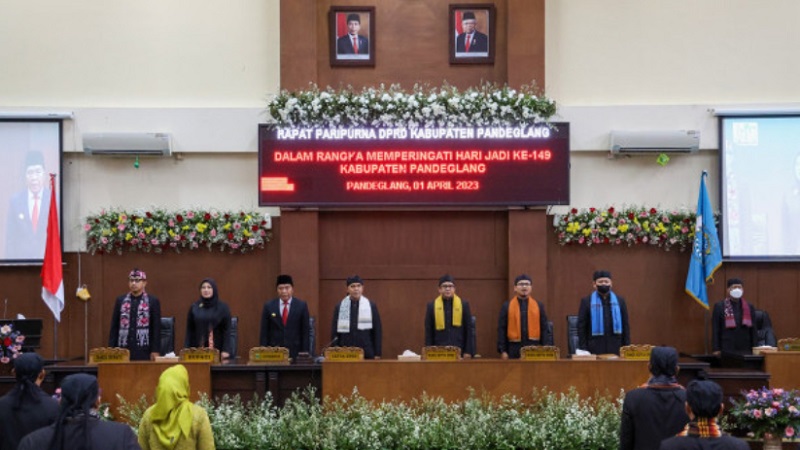 Rapat Paripurna Dalam Rangka Memperingati Hari Jadi Ke-149 Kabupaten Pandeglang, di Gedung DPRD Kabupaten Pandeglang, Sabtu (1/4).