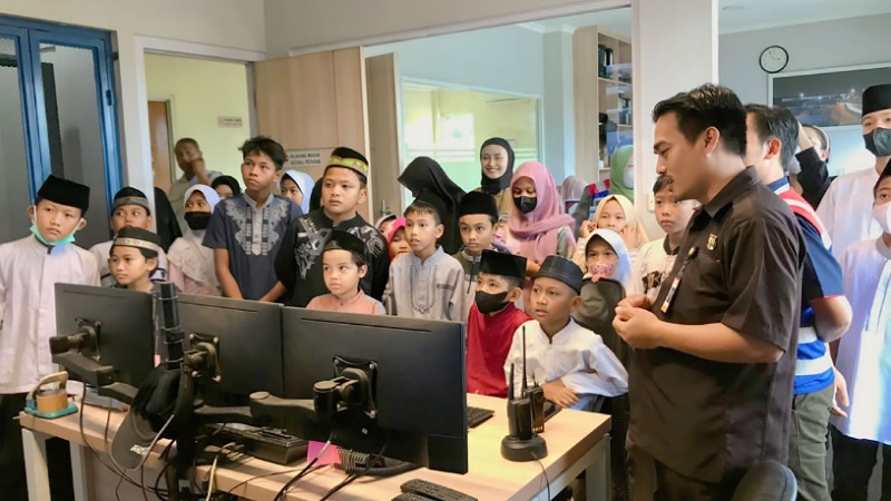 Ratusan anak diberikan edukasi pengoperasian Tol BSD/IST