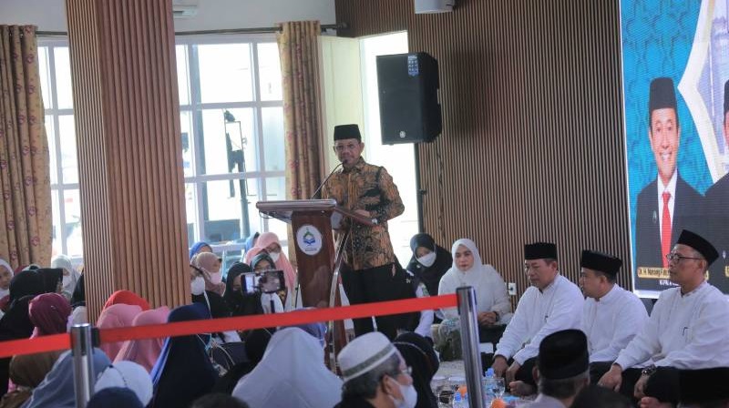 Wakil Walikota Tangerang, Sachrudin, saat membuka manasik haji. (Foto: Dok Pemkot)