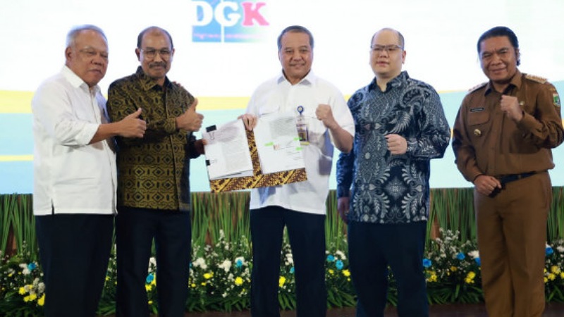 Penandatanganan perjanjian pengusahaan Jalan Tol Kamal-Teluknaga-Rajeg. (Foto: Dok Pemprov)