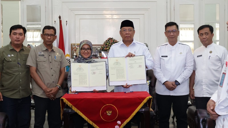 Pemkot Tangsel dan Pemkab Lebal menjalin kerjasama pengeloaan sampah. (Foto: Dok Pemkot)