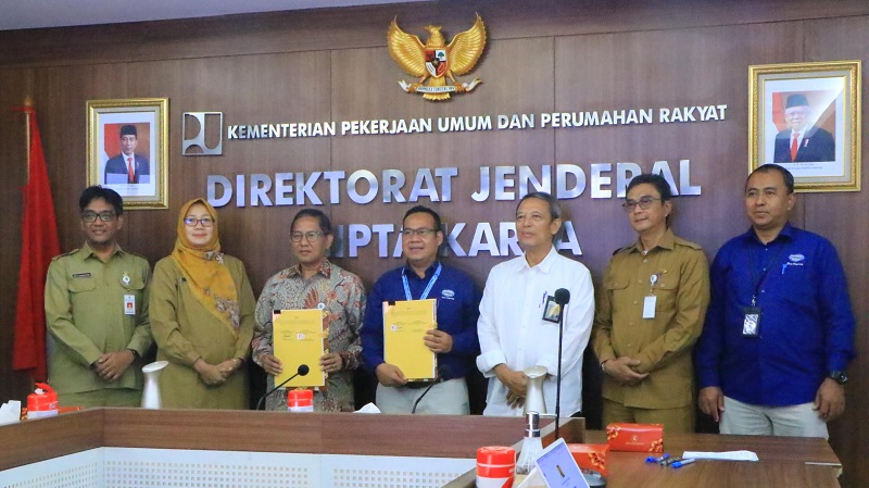 Penandatanganan Perjanjian Penyediaan Air Minum Curah (Offtakers Agreement). (Foto: Dok Pemkot)