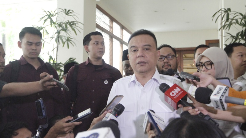 Ketua Harian DPP Gerindra Sufmi Dasco Ahmad menjawab pertanyaan wartawan terkait Rapimnas Partai Gerindra. (Foto: Dok. SinPo)