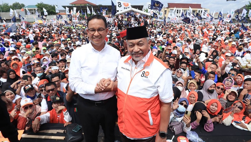 Presiden PKS Ahmad Syaikhu dengan Anies Baswedan. (Foto: Dok. PKS)