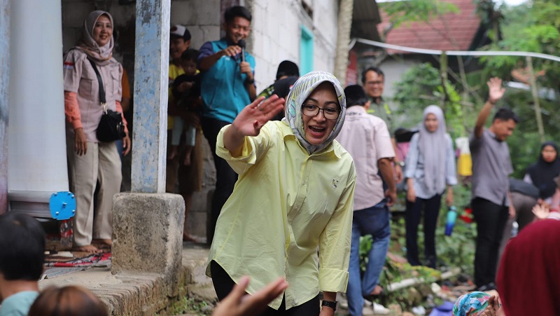 Bakal calon gubernur Banten Airin Rachmi Diany unggul di survei  Katadata Insight Center (KIC). (Foto:AMR/RMB)