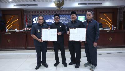 DPRD Kota Tangerang secara resmi mensahkan Raperda RPJPD Kota Tangerang Tahun 2025-2045. [Foto: Dok Pemkot]