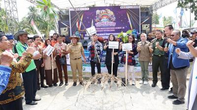 PJ Gubernur Banten Al Muktabar menghadiri Pembukaan Ujung Kulon Culture Festival (UCF). [Foto: Biro Adpim dan Protokol]