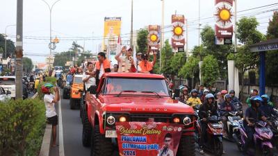 Rizki Juniansyah atlet peraih medali emasOlimpiade Pari 2024 diarak keliling Kota Serang. [Foto:  Biro Adpimpro Setda Provinsi Banten].