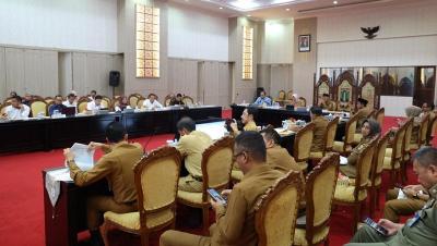 Rapat Koordinasi Pengendalian Inflasi secara virtual di Pendopo Gubernur Banten, KP3B Curug, Kota Serang (26/8). [Foto: Adpim dan Protokol Setda Banten]