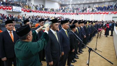 Pengucapan sumpah Anggota DPRD Banten periode 2024-2029. [Foto: Biro Adpimpro Setda Provinsi Banten]