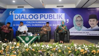 Bacagub Banten Airin Rachmi Diany saat menjadi pembicara pada diskusi yang digelar di Universitas Muhammadiyah Tangerang. [Foto: AMR/RMN]