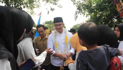 Calon Bupati Serang Andika Hazrumy menyebut Kabupaten Serang selangkah lagi menjadi daerah maju. [Foto: AMR/RMB]