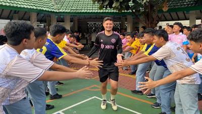 Mantan pemain Timnas Indonesia, Syamsir Alam. [Foto: Lani/RMB]