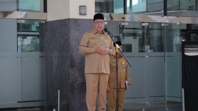 Walikota Tangsel Benyamin Davnie mengigatkan ASN untuk menjaga indepedensi dan netral di Pilkada Kota Tangsel. [Foto: Dok Pemkot/RMB]