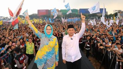 Pasangan calon  nomor urut  01 Airin - Ade siap mewujudkan Banten Maju Bersama. [Foto: AMR/RMN]