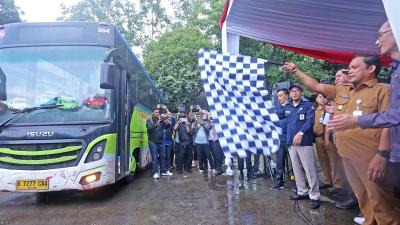 Pemkot Tangerang mengerahkan armada Bus Tayo dan Angkot Si Benteng suport KPU Tangerang sosialisasi Pilkada. [Foto: Dok Pemkot/RMB]