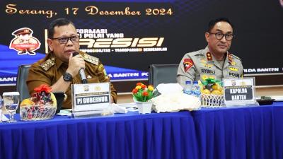 Pj Gubernur Banten Ucok Abdulrauf bersama Kapolda Banten Irjen Suyudi Ario Seto menghadiri Rakor Lintas Sektoral Dalam Rangka Kesiapan Ops Lilin Maung 2024. [Foto: Adpimpro Setda Banten/RMB]