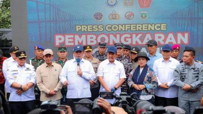 Konferensi pembongkaran pagar laut di perairan Kabupaten Tangerang. [Foto: Adpimpro Setda Banten/RMN]