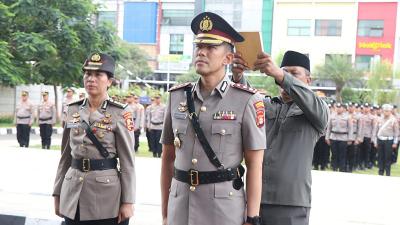 Polres Metro Tangerang Kota, Polda Metro Jaya menggelar serah terima jabatan (Sertijab) Wakapolres, Kombes Pol Yolanda Evelyn Sebayang, kepada AKBP Eko Bagus Riyadi [Foto: Dok. Polres Metro Tangerang Kota/RMB]