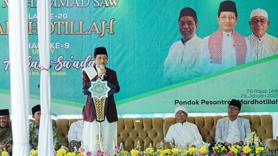 Menag Nasaruddin Umar di acara Istighasah, Tablig Akbar,di  Pondok Pesantren Mardhotillah, Jalan Telaga I, Kalisari, Pasar Rebo, Jakarta Timur,  Jakarta, Minggu (26/1). [Foto: Dok. Kemanag/RMN]