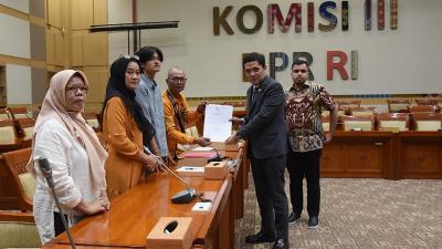 Ketua Komisi III DPR RI Habiburokhman menyebut Komisi III memberikan perhatian penuh kasus Ibu Syafrida di Tangsel. - Foto: Dok Humas DPR -