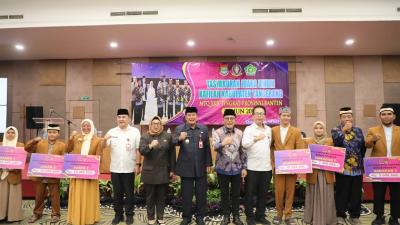 Bupati Tangerang, Moch Maesyal Rasyid dan wakilnya Intan Nurul Hikmah menghadiri tasyakuran juara umum MTQ Banten. - Foto: Prokopim Kab Tangerang -
