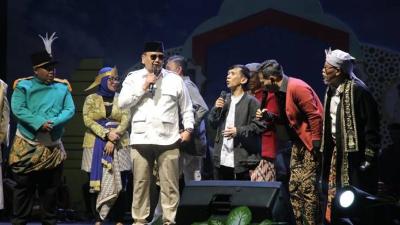 Pertunjukan teater memeriahlan festival Al Azhom di  Kota Tangerang - Foto: Pemkot Tangerang -