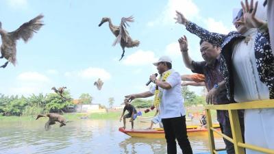 Wali Kota Tangeran Sachrudin di acara Festival Perahu Naga Peh Cun 2576/2025. - Foto: Dok Pemkot Tangerang -
