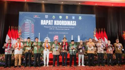 Penguatan Pencegahan Korupsi yang digelar Komisi Pemberantasan Korupsi (KPK) untuk para Kepala Daerah Wilayah II di Candi Bentar Hall, Putri Duyung Ancol, Jakarta Utara, Kamis (10/7/2025) - Adpimpro Banten -
