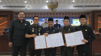 Rencana Pembangunan Jangka Menengah Daerah (RPJMD) Kota Tangerang Tahun 2025–2029, ditetapkan melalui Rapat Paripurna DPRD yang digelar di ruang sidang utama, Kamis (10/7/2025). - Pemkot Tangerang -