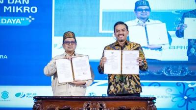 Kementerian UMKM resmi menandatangani nota kesepahaman (MoU) bersama Badan Penyelenggara Jaminan Produk Halal (BPJPH) guna mempercepat proses sertifikasi halal bagi para pelaku usaha. - Kementerian UMKM -