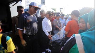 Wali Kota Tangerang H. Sachrudin mengajak masyarakat menjadikan sampah sebagai peluang sedekah di World Cleanup Day - Pemkot Tangerang -