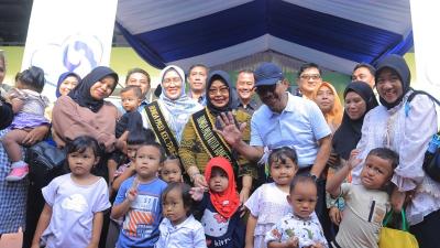 Wali Kota Tangerang Sachrudin memberikan apresiasi terhadap program CSR Dunia Usaha untuk perlengkapan Posyandu - Pemkot Tangerang -