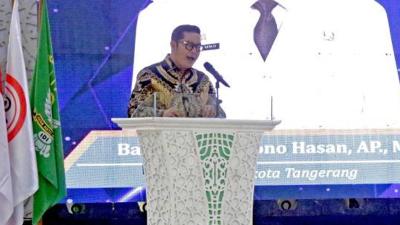Wakil Wali Kota Tangerang H. Maryono memberikan sambutan pada Pelantikan Pengurus Ikatan Dokter Indonesia (IDI) Cabang Tangerang masa bakti 2025–2028. - Dok Pemkot Tabngerang -