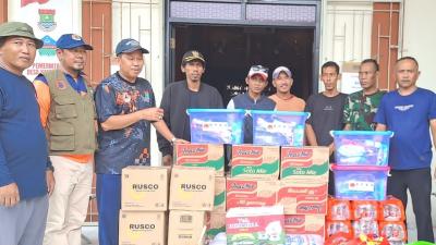 BPBD Kota Tangerang salurkan bantuan logistik untuk korban terdampak banji di lima kecamata - Diskominfo Tangerang -