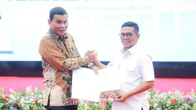 Gubernur Banten Andra Soni saat entry meeting pemeriksaan interim atas LKPD Provinsi Banten Tahun Anggaran 2025 bersama BPK RI Perwakilan Banten - Biro Adpimpro Banten -