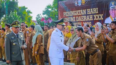 Wakil Wali Kota Tangsel Pilar Saga Ichsan saat menghadiri peringatan Hari Otda - Foto: Dok Pemkot Tangsel -