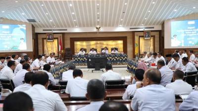 Rapat Evaluasi Kewilayahan Peemkot Tangerang di Ruang Akhlakul Karimah, Lantai 3, Pusat Pemkot, Rabu (15/4/26).  - Foto: Diskomifo Kota Tangerang -