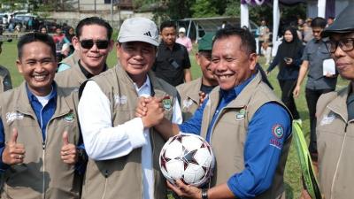 Bupati Tangerang Moch. Maesyal Rasyid membuka Pekan Olahraga Buruh di Stadion Mini Cikupa, Minggu (3/5/2026) - Foto: Dok Pemkab Tangerang -